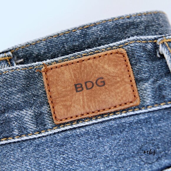 BDG Mid Rise Breezy Cotton Fray Hem Side Slit Denim Shorts - Picture 9 of 10